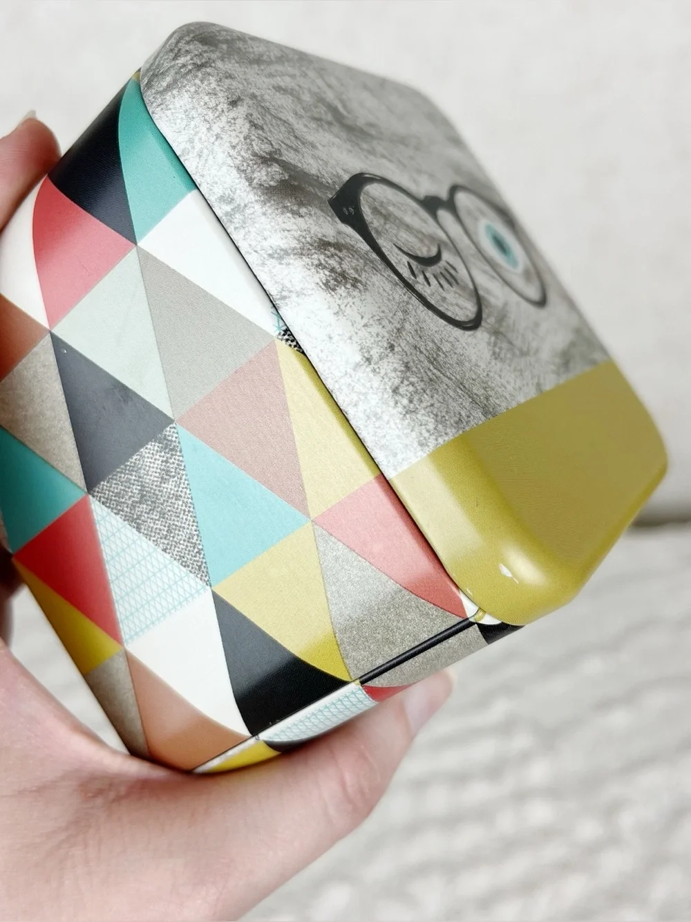 Fossil 2015 Collectible Watch Box Metal Tin Storage Glasses Geometric Pattern